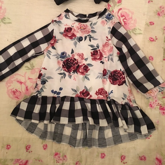 SOLD- custom girls outfit - Picture 2 of 2